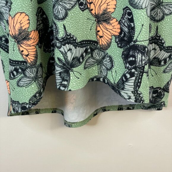 Lularoe Womens Butterfly Tunic Top Size M Green All Over Print Comfy Soft Irma - Picture 6 of 10